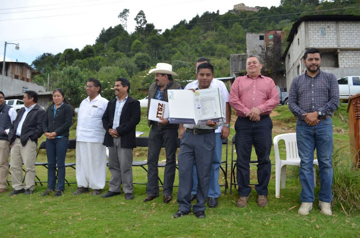 02-09-2015 Entrega de terreno para nuevo plantel del Campus Tehuipango.