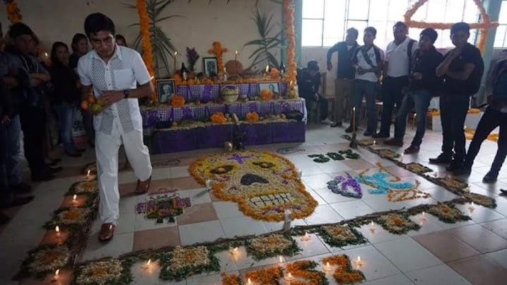 27-10-2015 Muestra de Ofrendas en Campus Tehuipango.